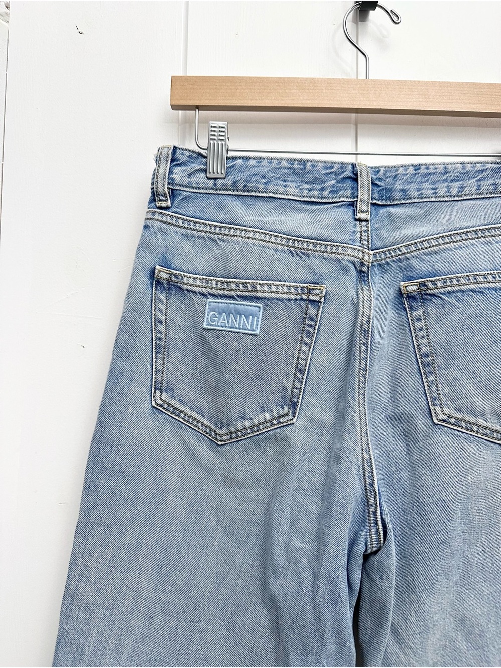 GANNI Izey Relaxed Fit Straight Leg Jeans In Light Vintage Blue Size 27 - Picture 11 of 14